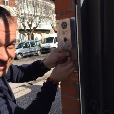 Foto-18-4-18-13-10-07-768x1024