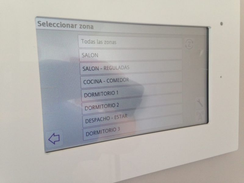 Integracion Domotica KNX con clima At-Home en villa en Torrevieja (Alicante)
